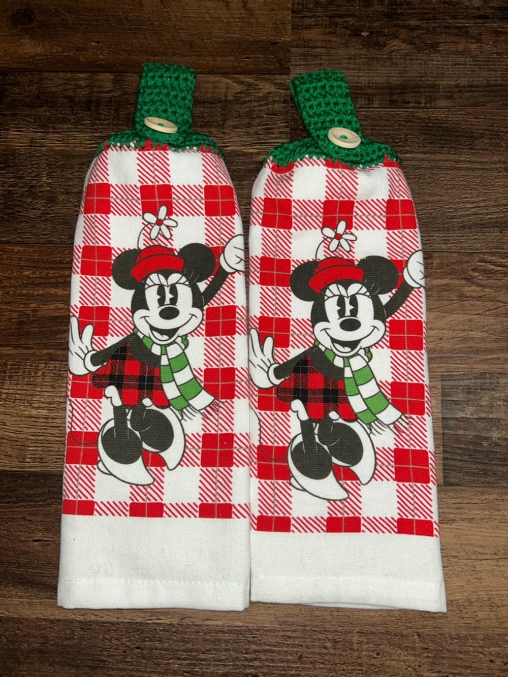 Minnie Mouse Red Plaid Christmas Hanging Kitchen Towel Set